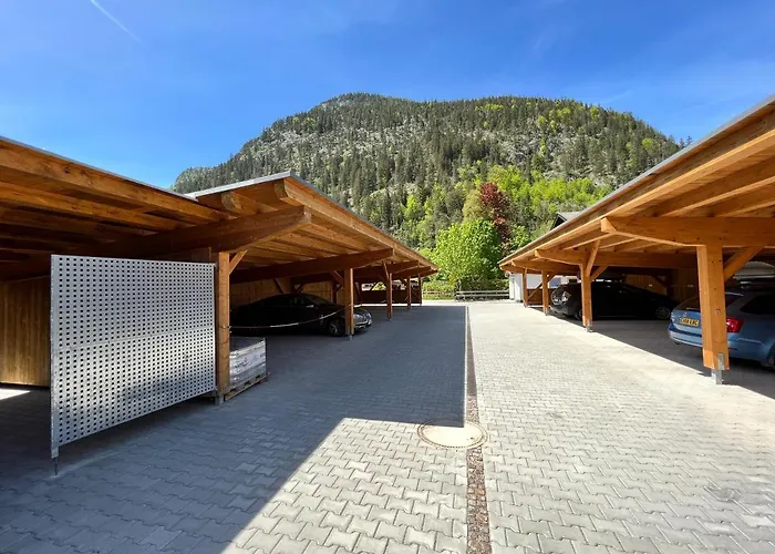 Loferlodge 3 *